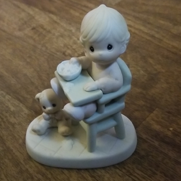 The Enesco Precious Moments Collection Baby's First Meal Figurine - Picture 5 of 7